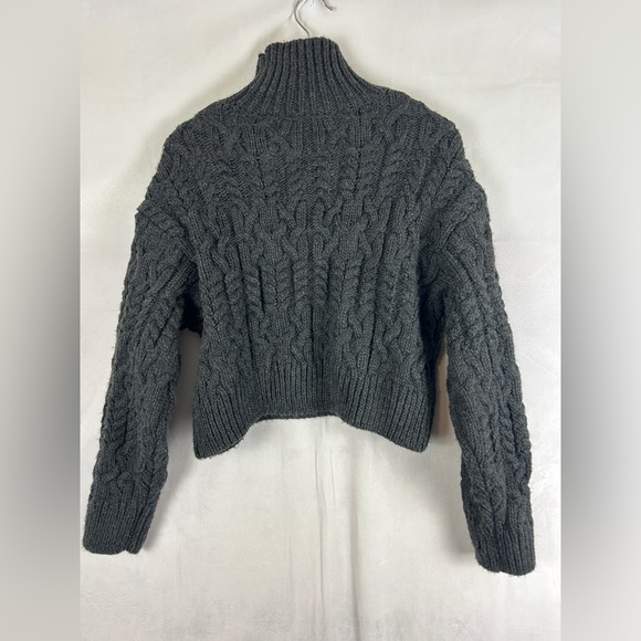 ZARA Chunky Cable Knit Cropped Turtleneck Charcoal Grey‎ Size Medium Wool Blend - Picture 2 of 4